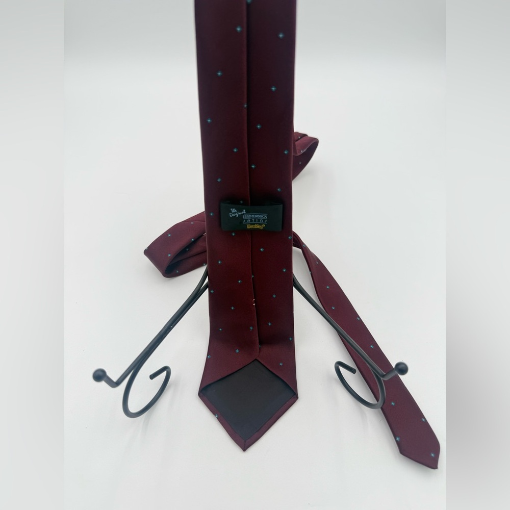 Vintage 70s Wembley The Original Leatherback Satin Mens Tie Burgundy Red Diamond